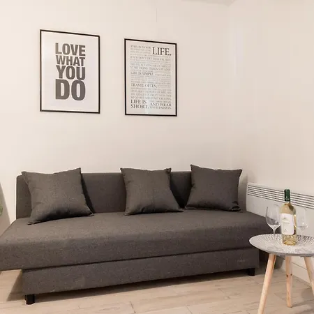 Functional & Flat With Netflix Apartment Bari