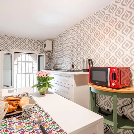 Apartment Functional & Flat With Netflix *