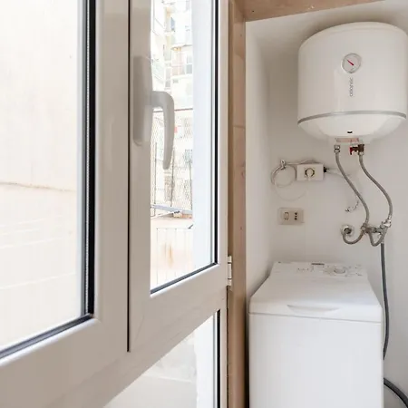 Lägenhet Functional & Flat With Netflix Bari